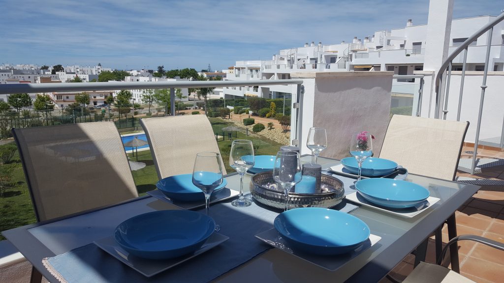 book-room-cadix-balcony